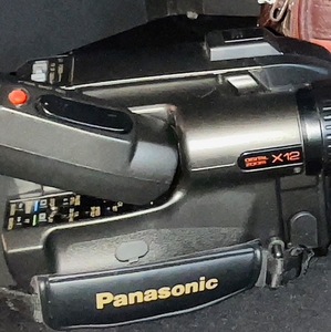 lot 249 image: Panasonic VHS-C Camcorder with Carrying Case & Scotch TC-30 Tape