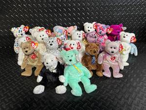 lot 125 image: TY Beanie Babies Collection - Assorted Beanie Baby Plush Assortment