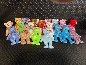 lot 130 image: Ty Beanie Babies Collection - Assorted Beanie Babies by Ty Inc