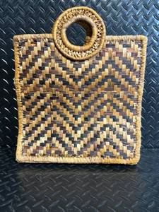 lot 149 image: Woven Palm Leaf Handbag with Round Ring Handle - Natural Tan & Dark Zigzag Pattern