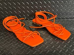 lot 152 image: Vince Camuto VC-ALMINDA Sandals - 9M40 Orange Leather Upper