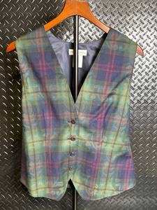 lot 174 image: Pendleton M374-911 100% Wool Plaid Vest - Misses Size 12
