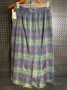 lot 175 image: Pendleton Plaid Wool Skirt - Miss Size 8 - Multicolor Plaid - 100% Wool - Made in USA