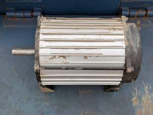 lot 52 image: 3 HP Induction Motor - Inverter Driven - 9.0Kw (No Markings HP & KW Hypothesis)