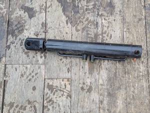 lot 78 image: Industrial Bi Ag Hydraulic Arm