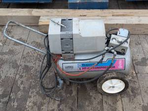 lot 88 image: 11 Gal 1 Hp Air Compressor