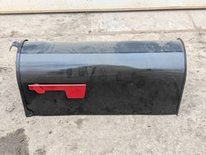 lot 104 image: Standard Black Mail Box