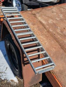 lot 127 image: Skinny Rolling Rack - 4 ft