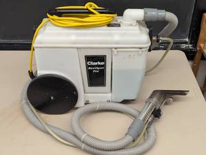 lot 40 image: Clarke BextSpot Pro Spotter