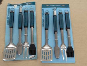 lot 14 image: 2 Sets of 4 Char Broil Grill Accessories - 8 Pieces Total