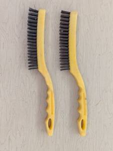 lot 15 image: Par of Heavy Duty Wire Bristle Brushes - Yellow Poly Handles