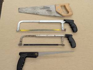lot 21 image: Set of 4 Mixed Saws