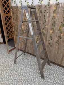 lot 60 image: 6 Ft Wooden Ladder - Strong and Sturdy