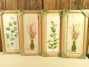 lot 9 image: Wall decor (set of 4)