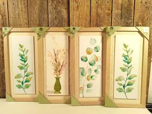 lot 10 image: Wall decor (set of 4)