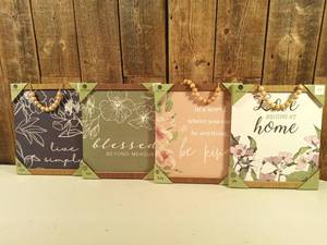 lot 11 image: Willow Spring Home Decor - Wall Decor (set of 4)