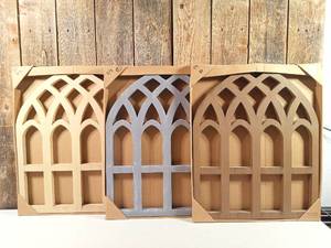 lot 21 image: Wall Decor (set of 3)