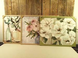 lot 30 image: Wall Decor (set of 3)