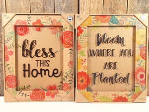 lot 31 image: Wall Decor (set of 2)