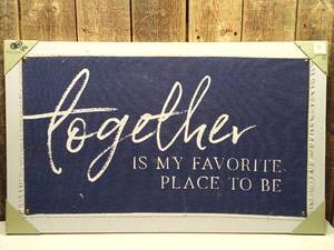 lot 121 image: Wall Decor (set of 2)