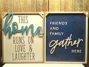 lot 123 image: Wall Decor (set of 2)