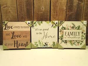 lot 130 image: Wall Decor (set of 3)