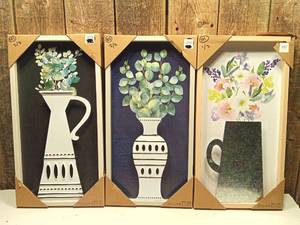 lot 101 image: Wall Decor (set of 3)