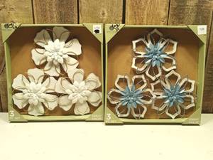 lot 108 image: Wall Decor (set of 2)