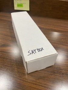 lot 14BCM image: 1994 SKYBOX Football Card Box