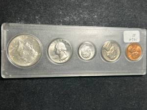 lot 10 image: 1964 US TYPE SET IN HARDCOVER CASE