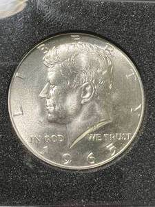 lot 38 image: 1965 US KENNEDY HALF DOLLAR IN CASE