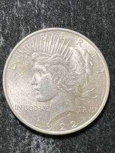 lot 41 image: 1922 US PEACE SILVER DOLLAR