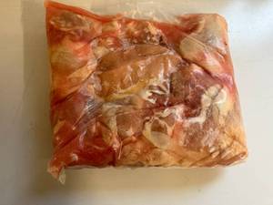 lot 296 image: CC. 8 piece Cut up Chicken