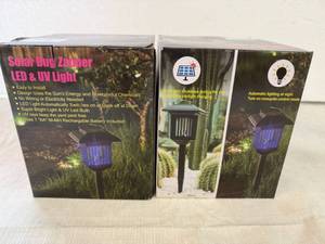 lot 67 image: MM. 2x Solar Bug Zapper LED & UV Light