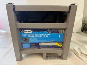 lot 72 image: MM. Suncast Hose Hideaway wBrass Connectors