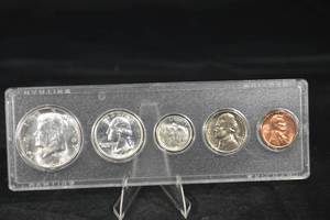lot 32 image: 1964 Uncirculated Date Set