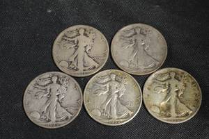 lot 45 image: Walking Liberty Half Dollars - 5 Coins (1935-1936)