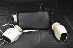 lot 66 image: Arlo Wireless Security Camera System - 2 Cameras & Solar Panel Kit