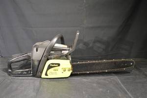 lot 78 image: Poulan P3816 - 38cc 16-inch Gas Chain Saw