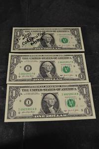 lot 104 image: US 1 Dollar Bills - 3 Consecutive 2021 Notes