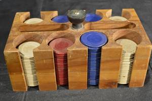 lot 114 image: Bakelite Poker Chip Set in Wooden Rack - 1950s-1960s