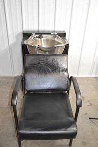 lot 278 image: Salon Shampoo Bowl Station - Stainless Sink & Black Chair