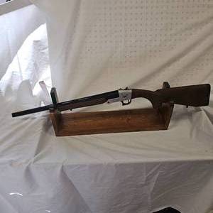 lot 28 image: RIA Traditions 410 Single Shot Shotgun, Like New