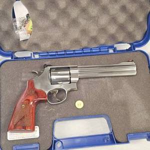 lot 48 image: S&W Stainless 629-6 44 Magnum