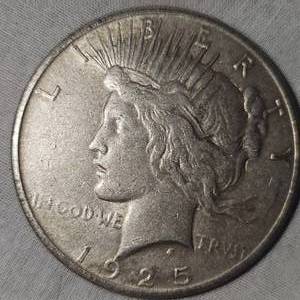 lot 14 image: 1925 Peace Dollar $1 XF