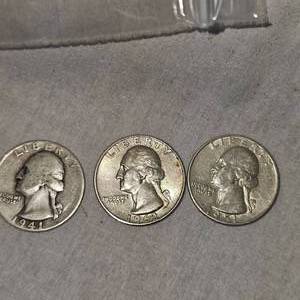 lot 82 image: 1941,51,62 Washington Quarters 25c(3)