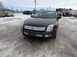 2009 Ford Fusion AWD only 109,703 miles!