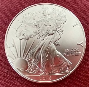 lot 70 image: 2018 American 1 oz Silver Eagle