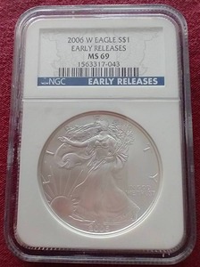 lot 105 image: 2006(W) American 1 oz Silver Eagle - NGC MS69