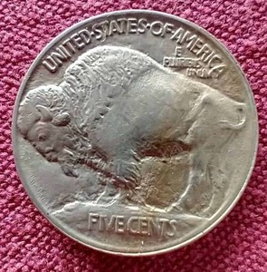 lot 108 image: 1913 Buffalo Nickel (First Year) - Raised Mound